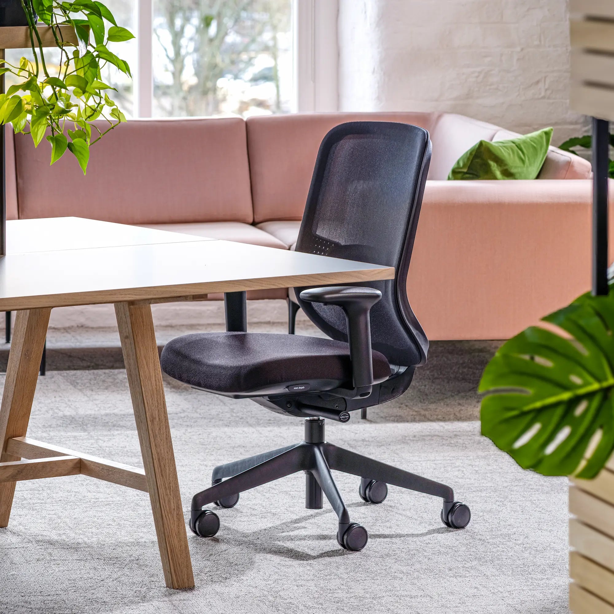 Ohne Kopfstütze / Schwarzes Netz/Era Onyx CSE14